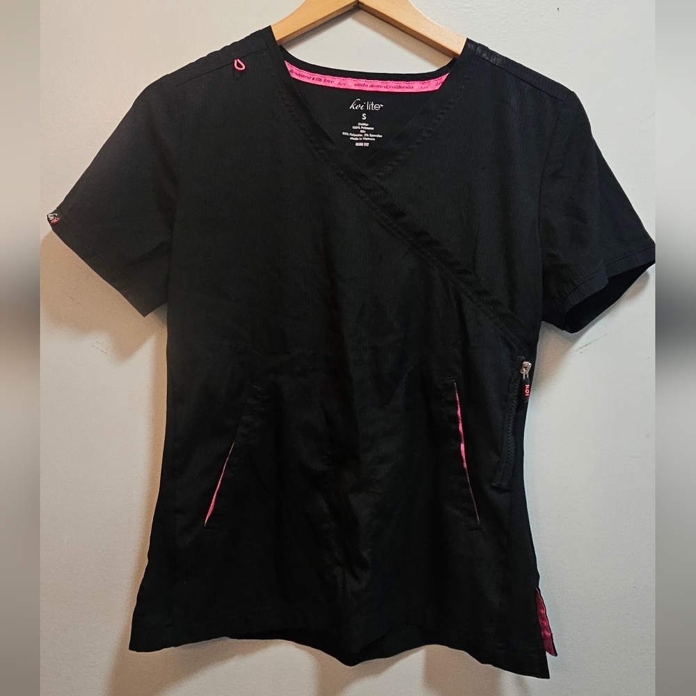 Koi Lite 316 Philosophy Scrub Top